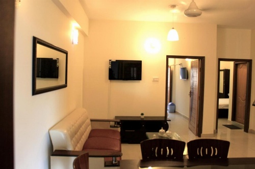 Mariners Base Apartments image 14