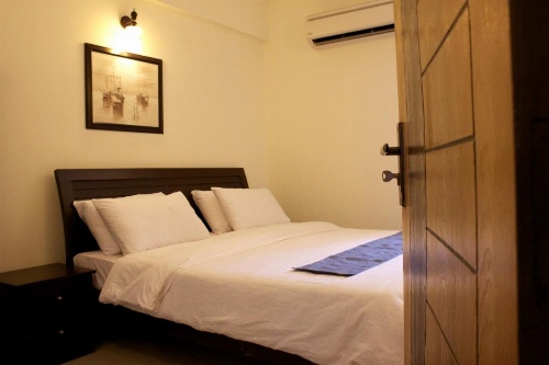Mariners Base Apartments image 21