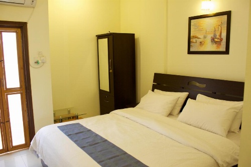 Mariners Base Apartments image 6